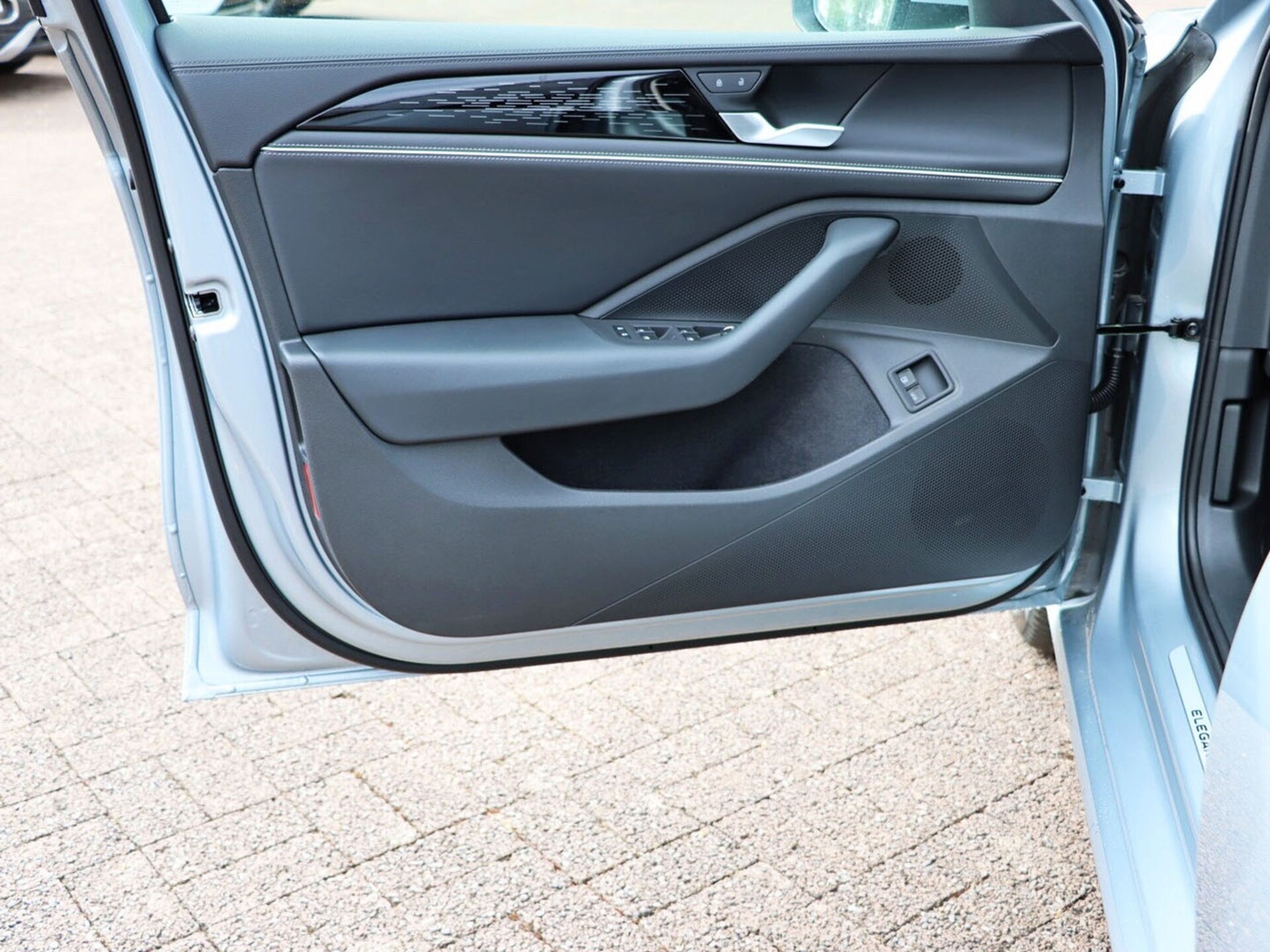 Volkswagen Passat Elegance