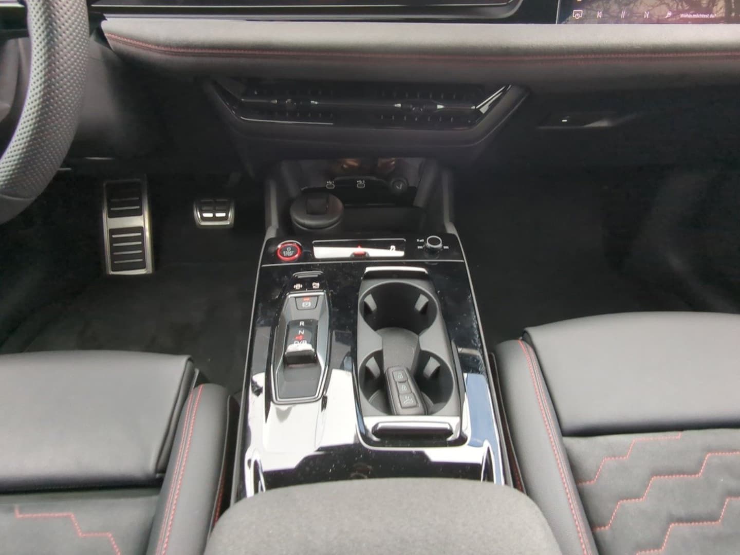 Bild über Audi S6 Avant e-tron e-tron quattro - für weitere Informationen kontaktieren Sie den Audi Partner