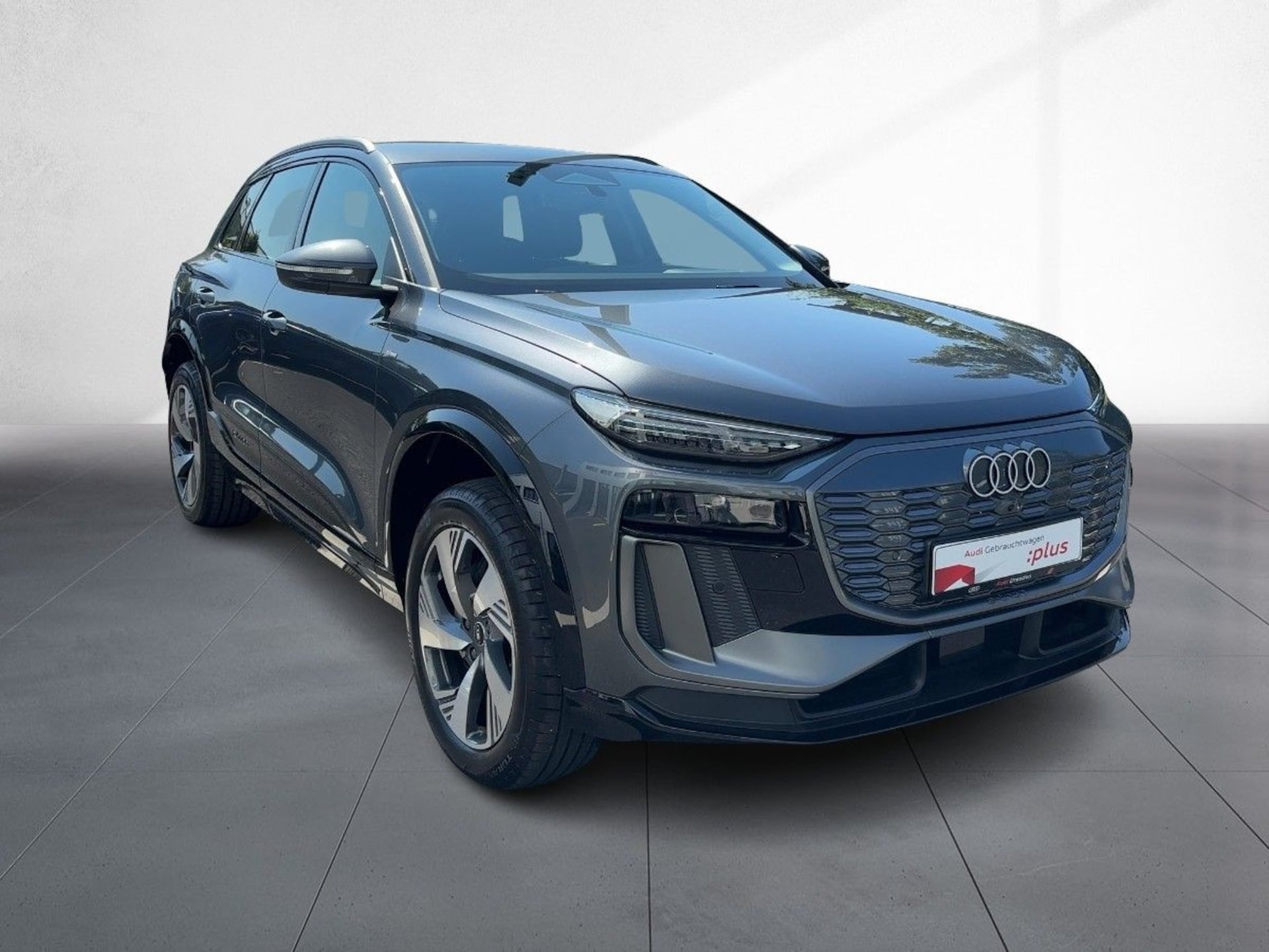 Audi Q6 SUV e-tron