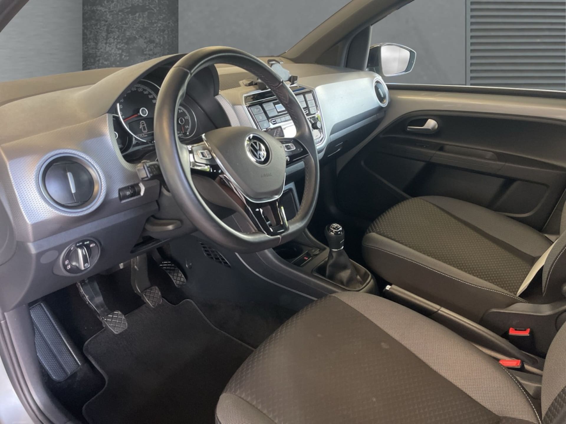 Volkswagen up! ACTIVE