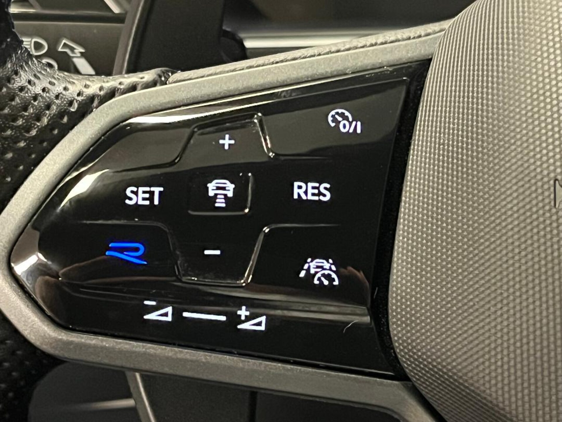 Volkswagen Tiguan R