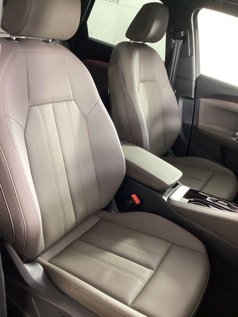 2025 Audi Q5 Premium - Photo 20
