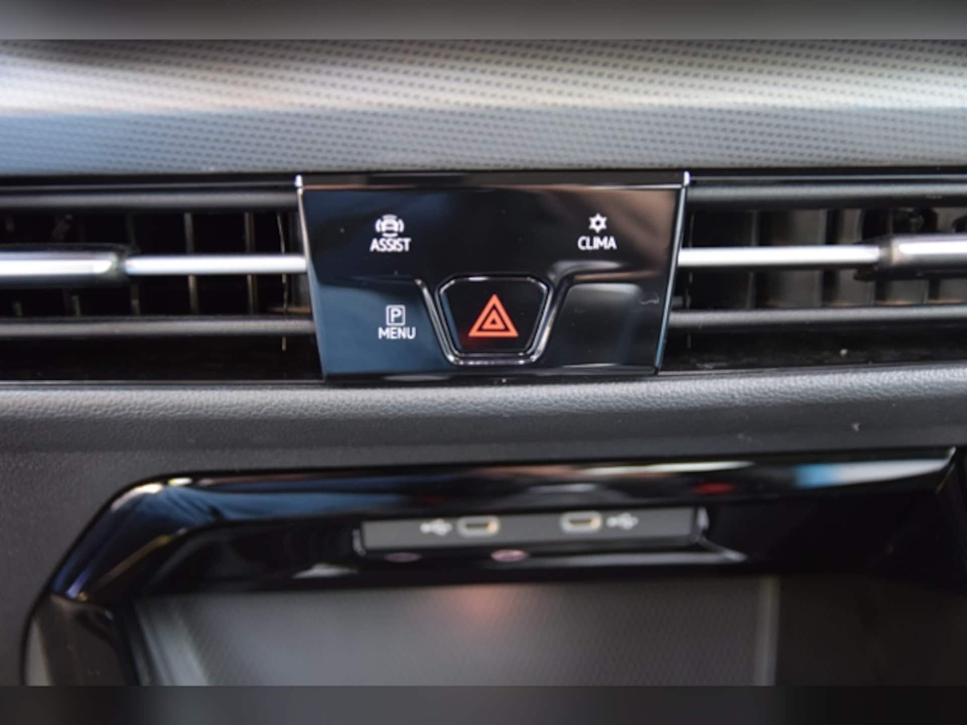 Volkswagen Golf Style