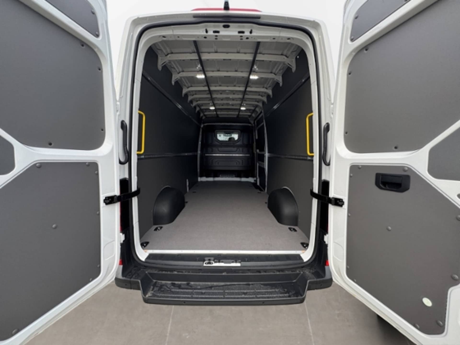 Volkswagen Crafter Kasten langer Radstand
