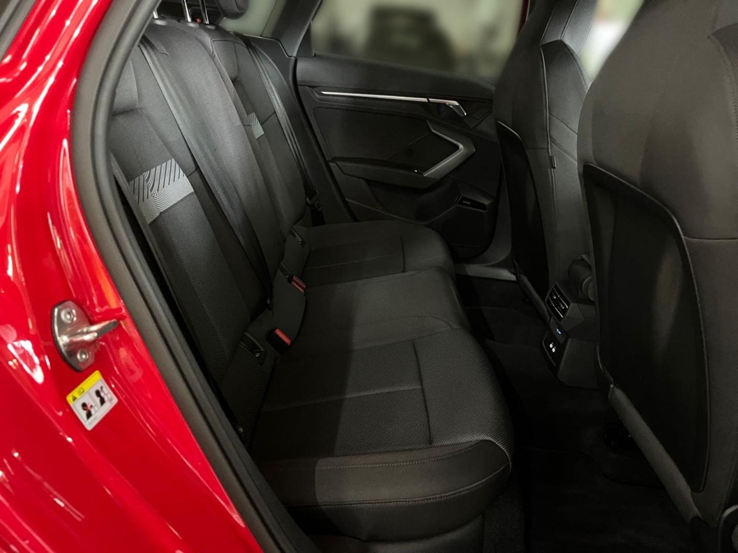 Bild über Audi A3 Sportback advanced 30 TFSI S tronic - für weitere Informationen kontaktieren Sie den Audi Partner