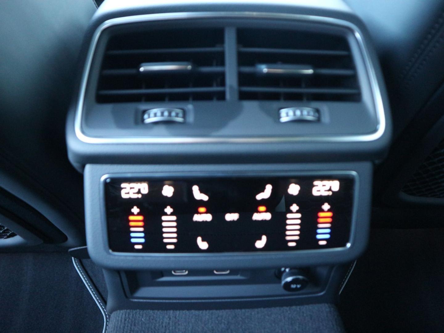 Image about Audi RS 6 Avant performance quattro tiptronic