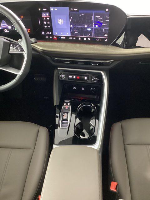 2025 Audi Q5 Premium - Photo 22