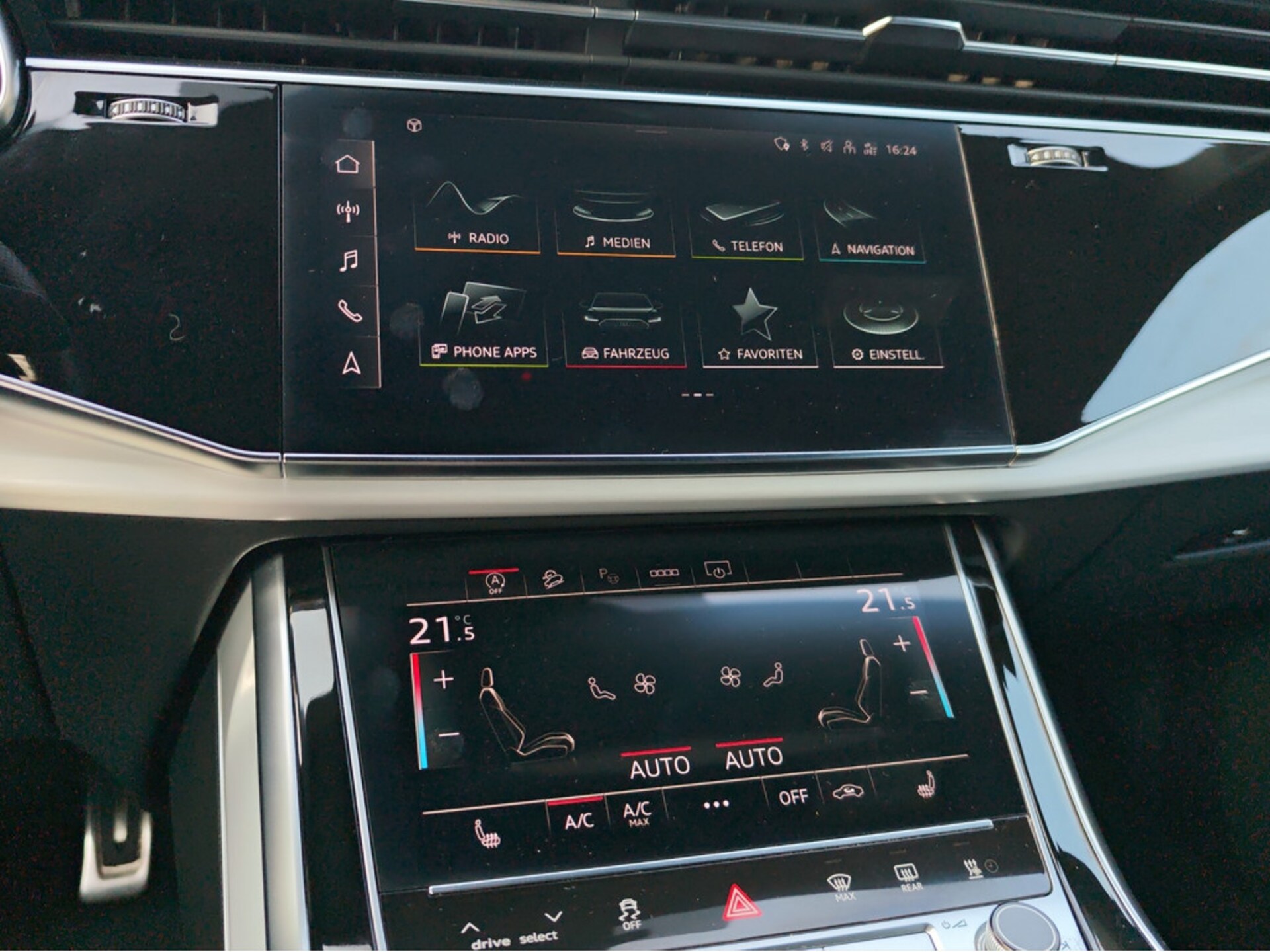 Audi SQ8 SUV