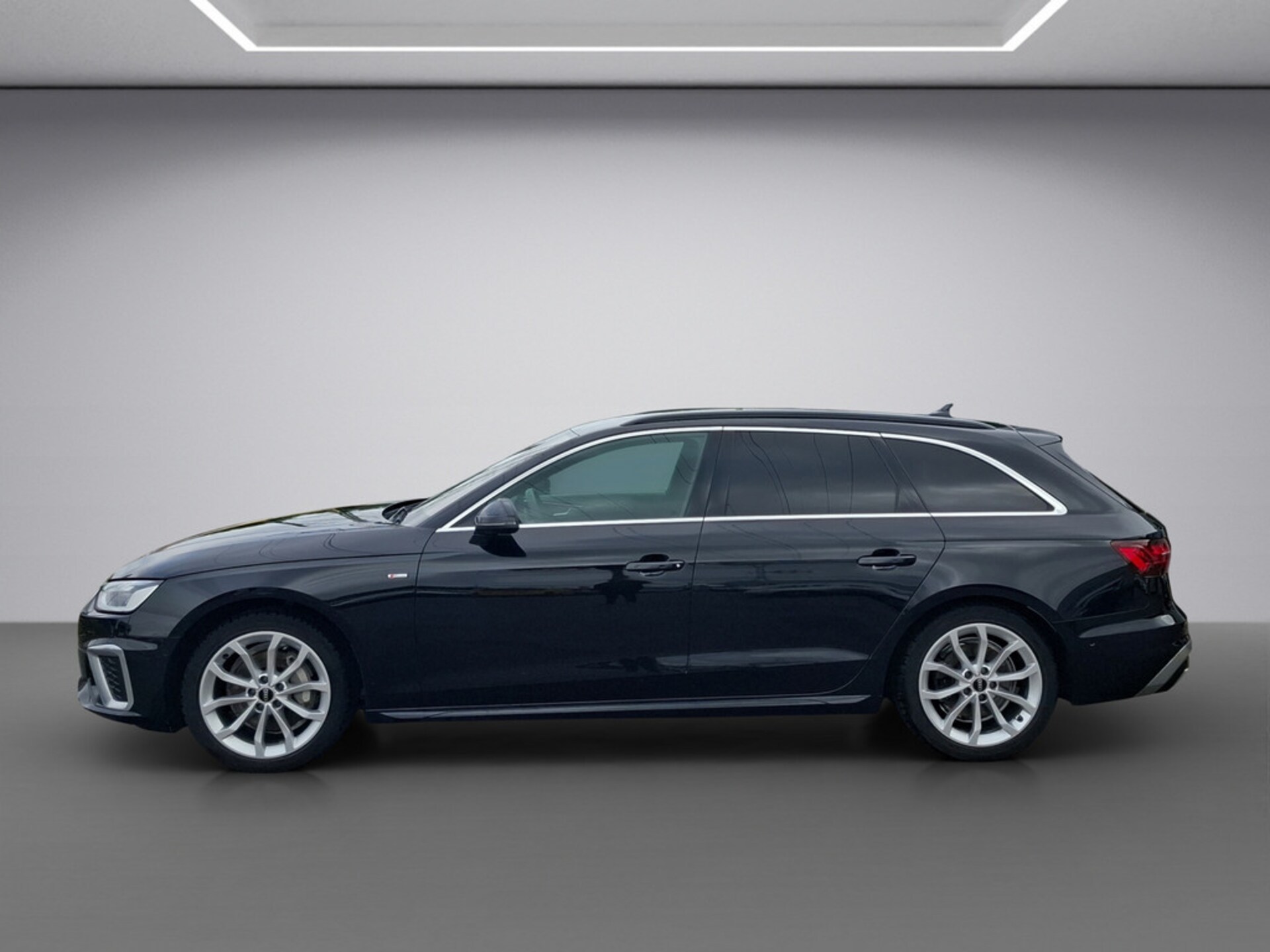 Audi A4 Avant S line