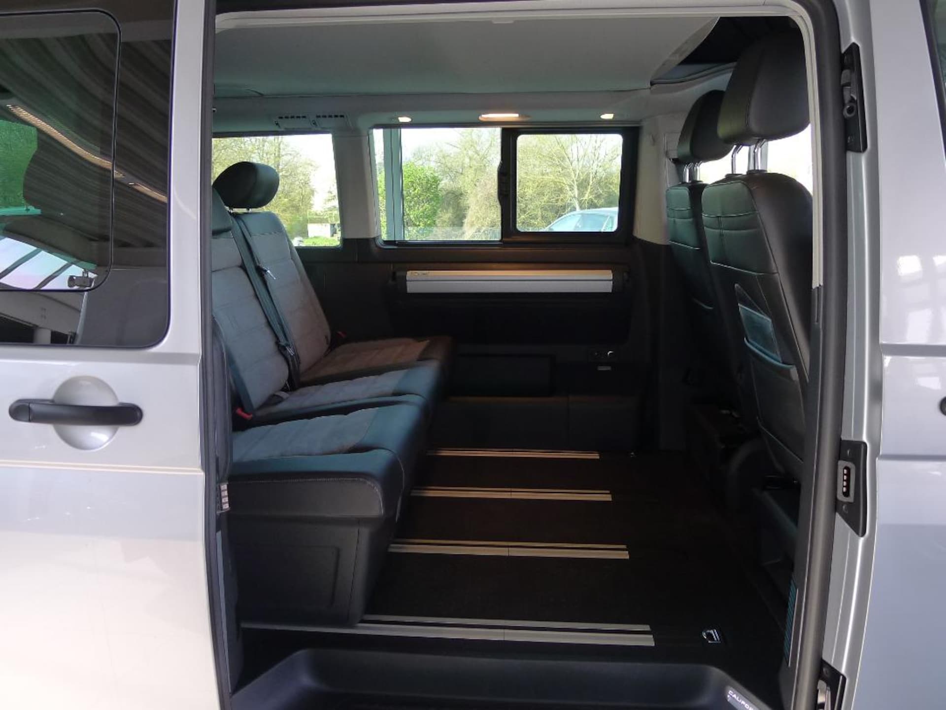 Volkswagen T6.1 California Beach