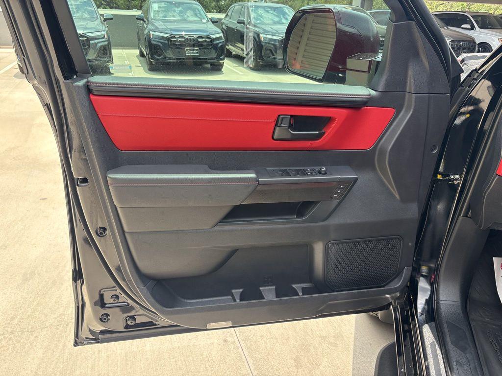 2025 Toyota Tundra TRD Pro - Photo 10
