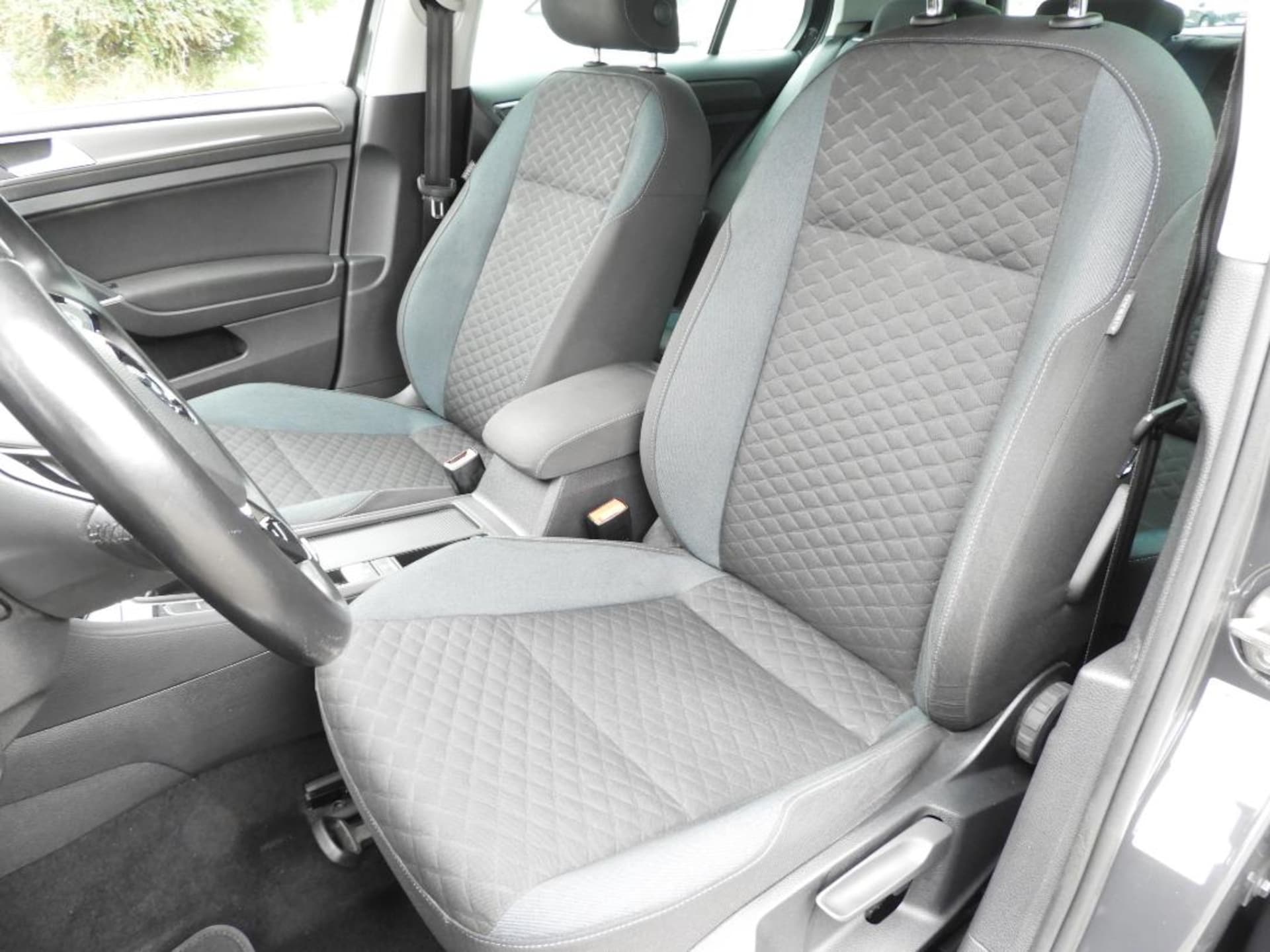 Volkswagen Golf IQ.DRIVE