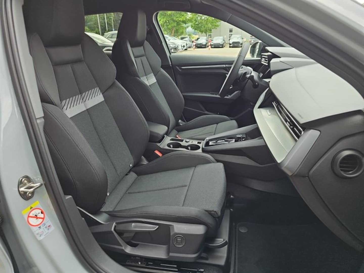 Bild über Audi A3 Sportback TFSI 110 kW S tronic - für weitere Informationen kontaktieren Sie den Audi Partner