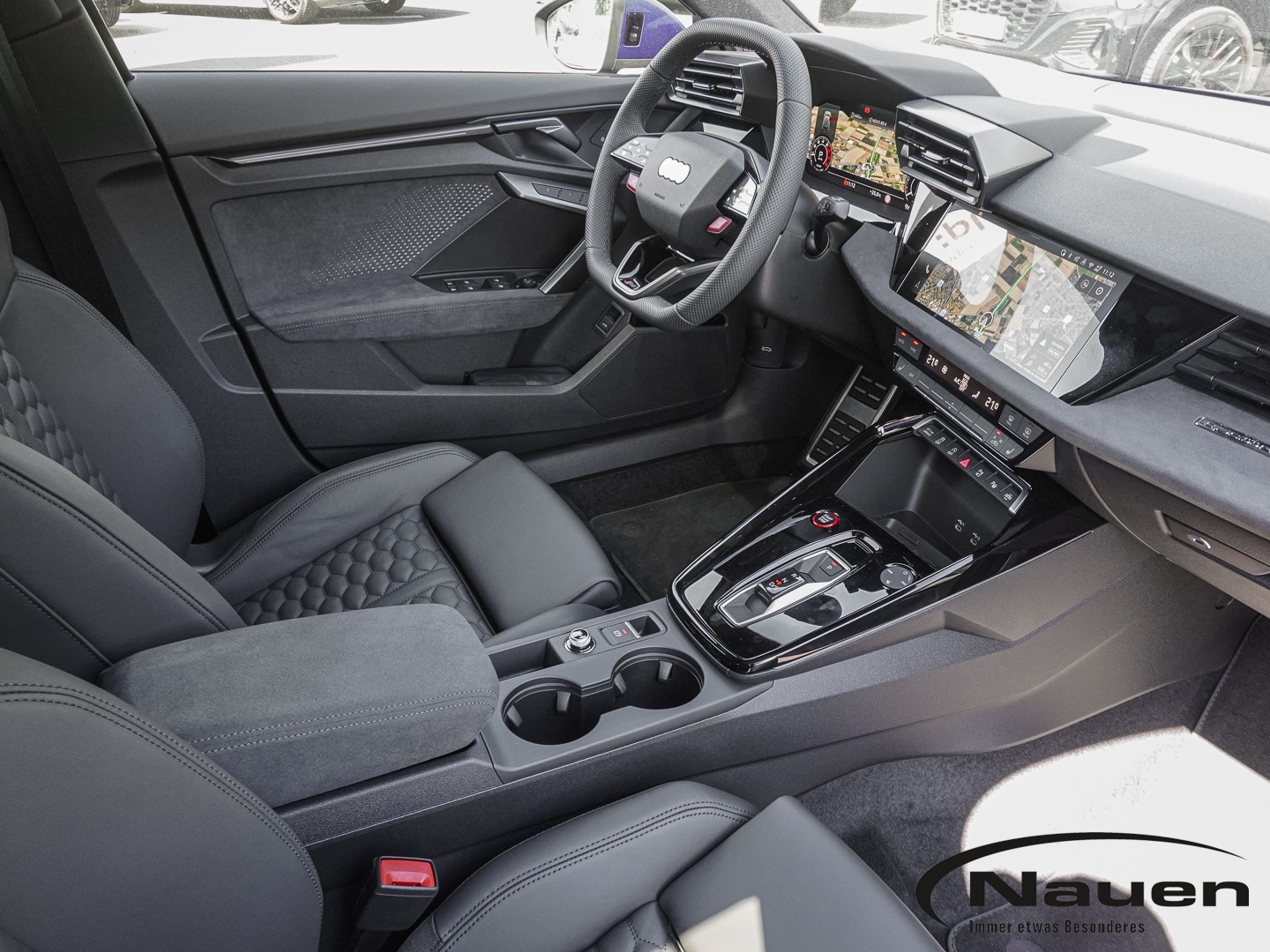 Bild über Audi RS 3 Sportback TFSI quattro 294 kW S tronic - für weitere Informationen kontaktieren Sie den Audi Partner