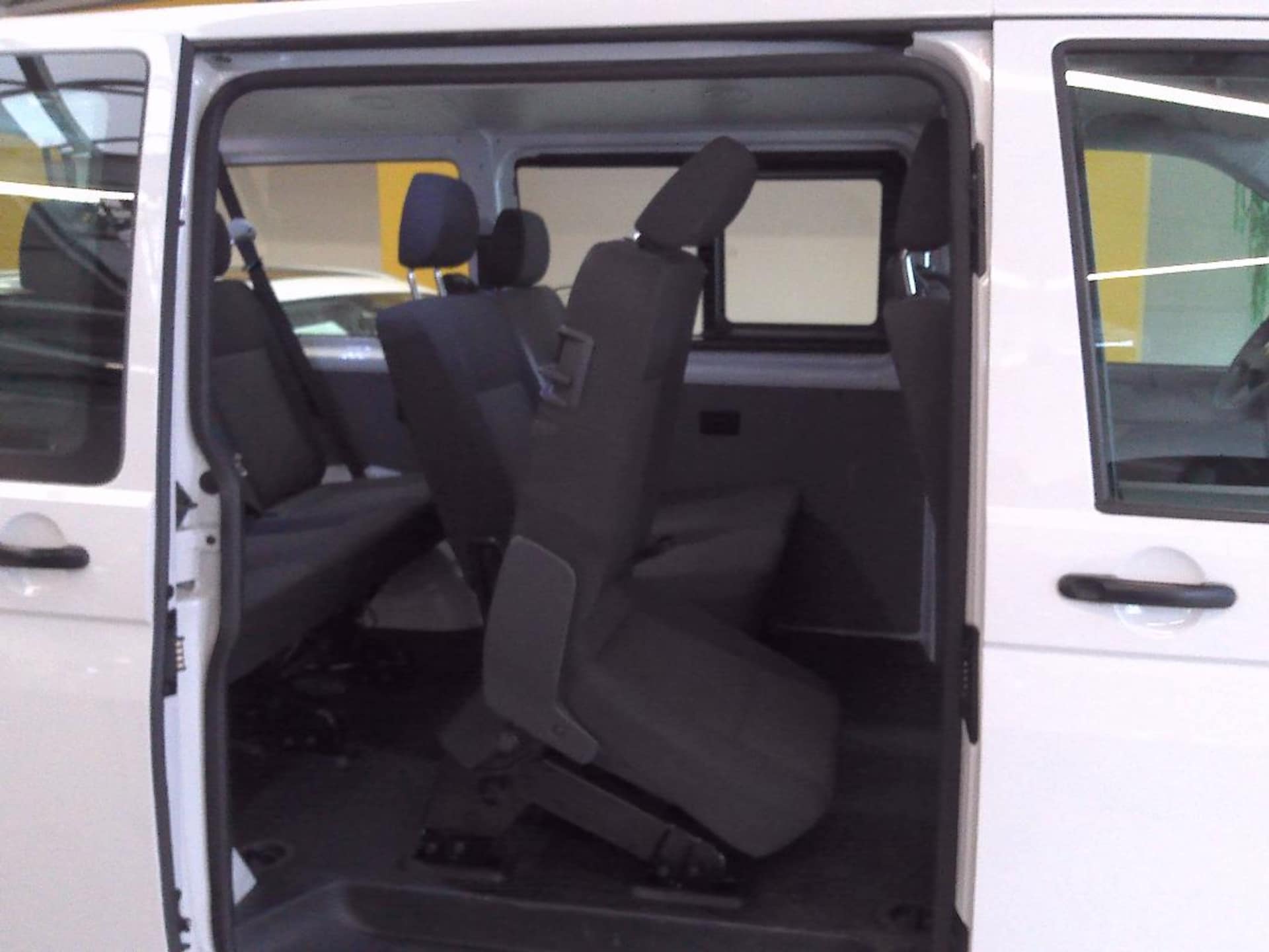 Volkswagen T6.1 Transporter Kombi kurzer Radstand