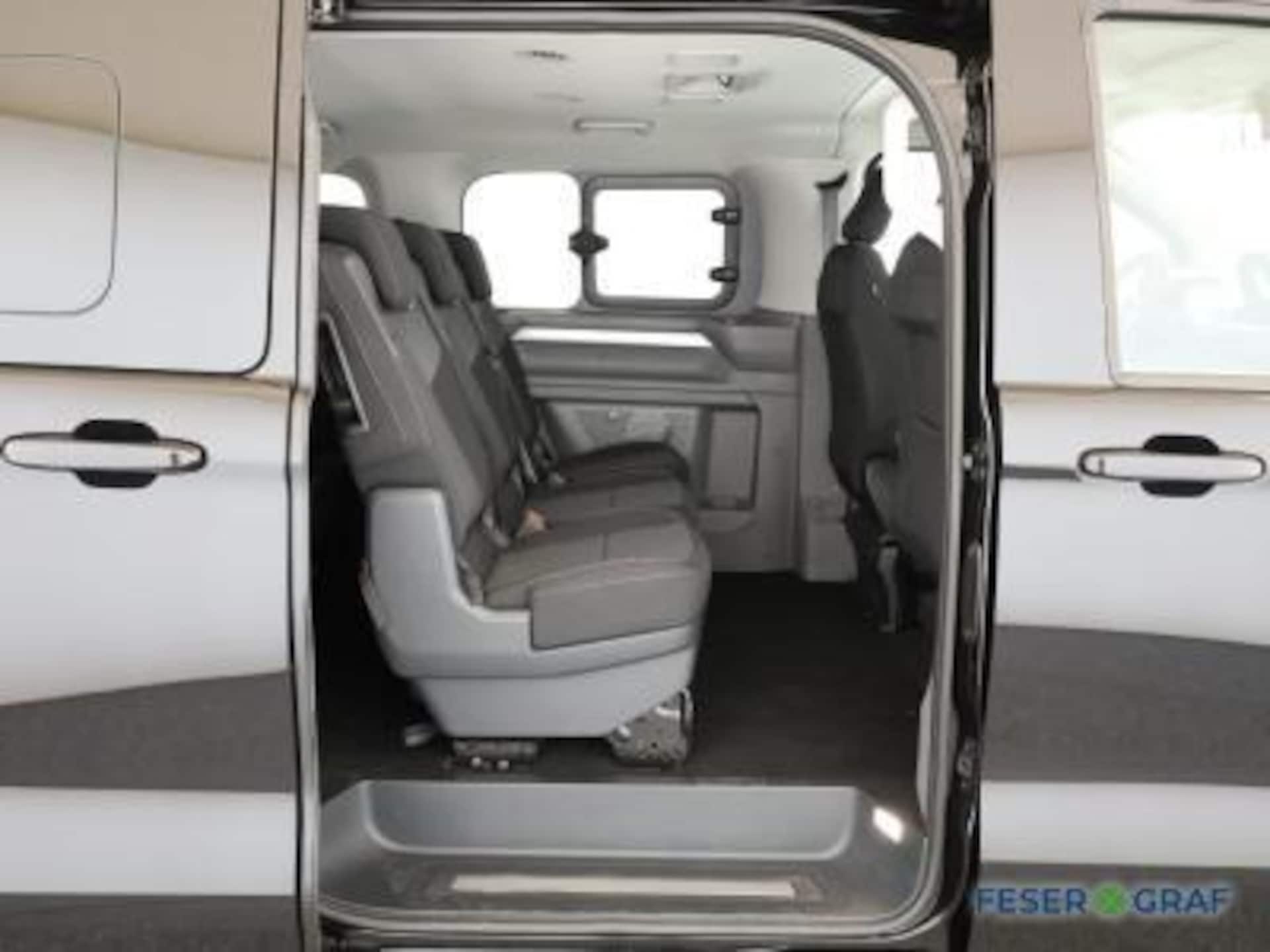 Volkswagen e-Caravelle Life