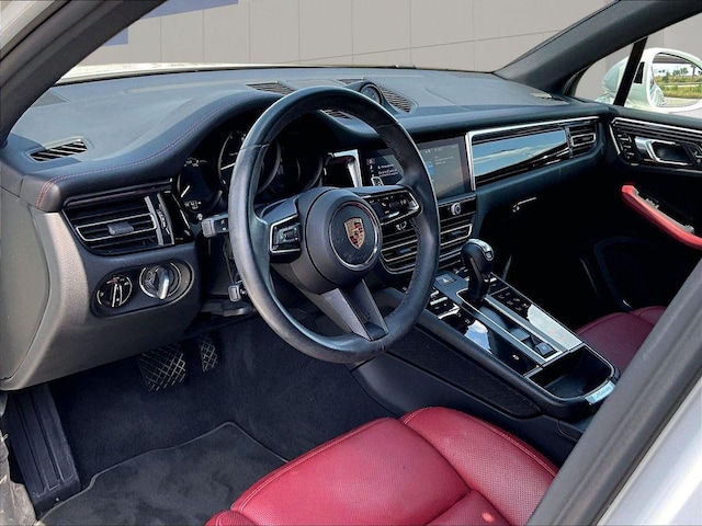 2023 Porsche Macan