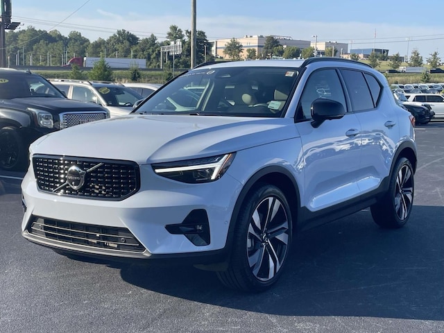 2026 Volvo XC40