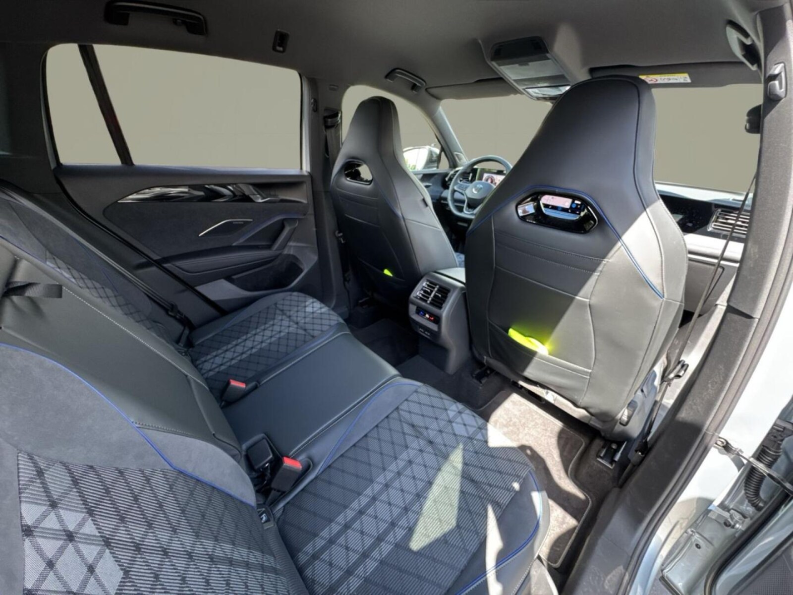 Volkswagen Tiguan – Bild 19