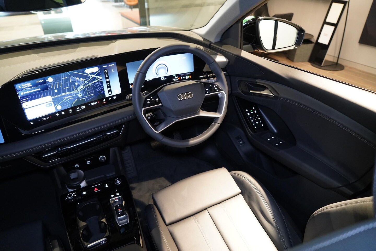 Image about Audi Q6 SUV e-tron e-tron