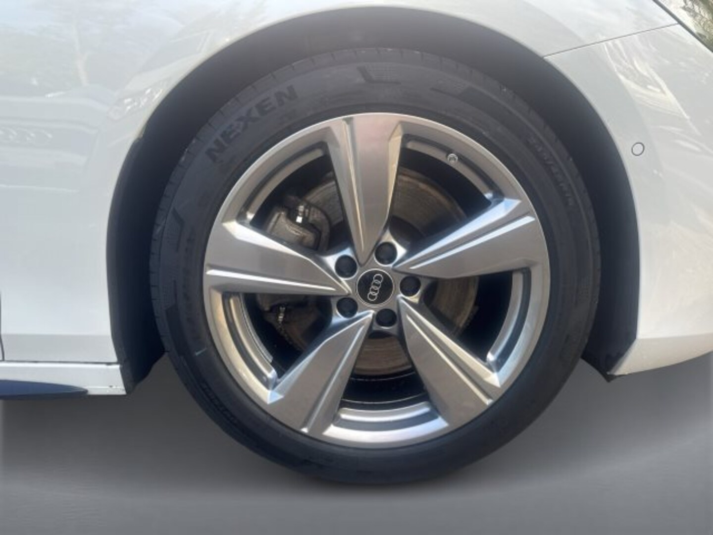 Bild über Audi A6 Avant TDI quattro 150 kW S tronic - für weitere Informationen kontaktieren Sie den Audi Partner