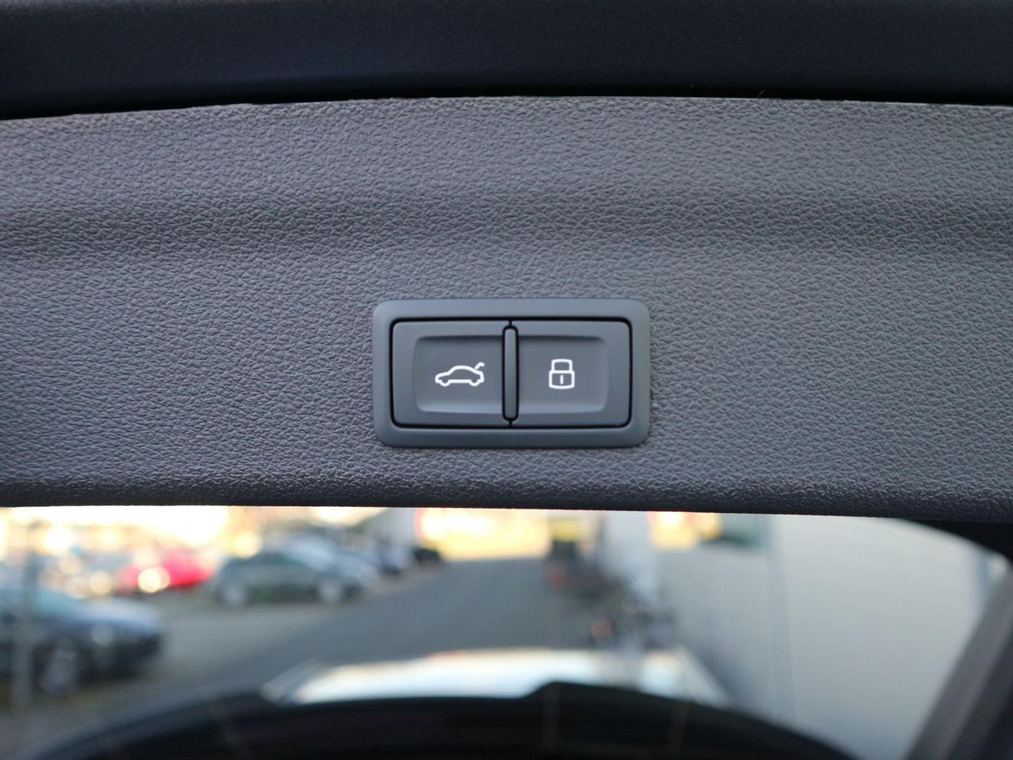 Image about Audi RS 6 Avant performance quattro tiptronic