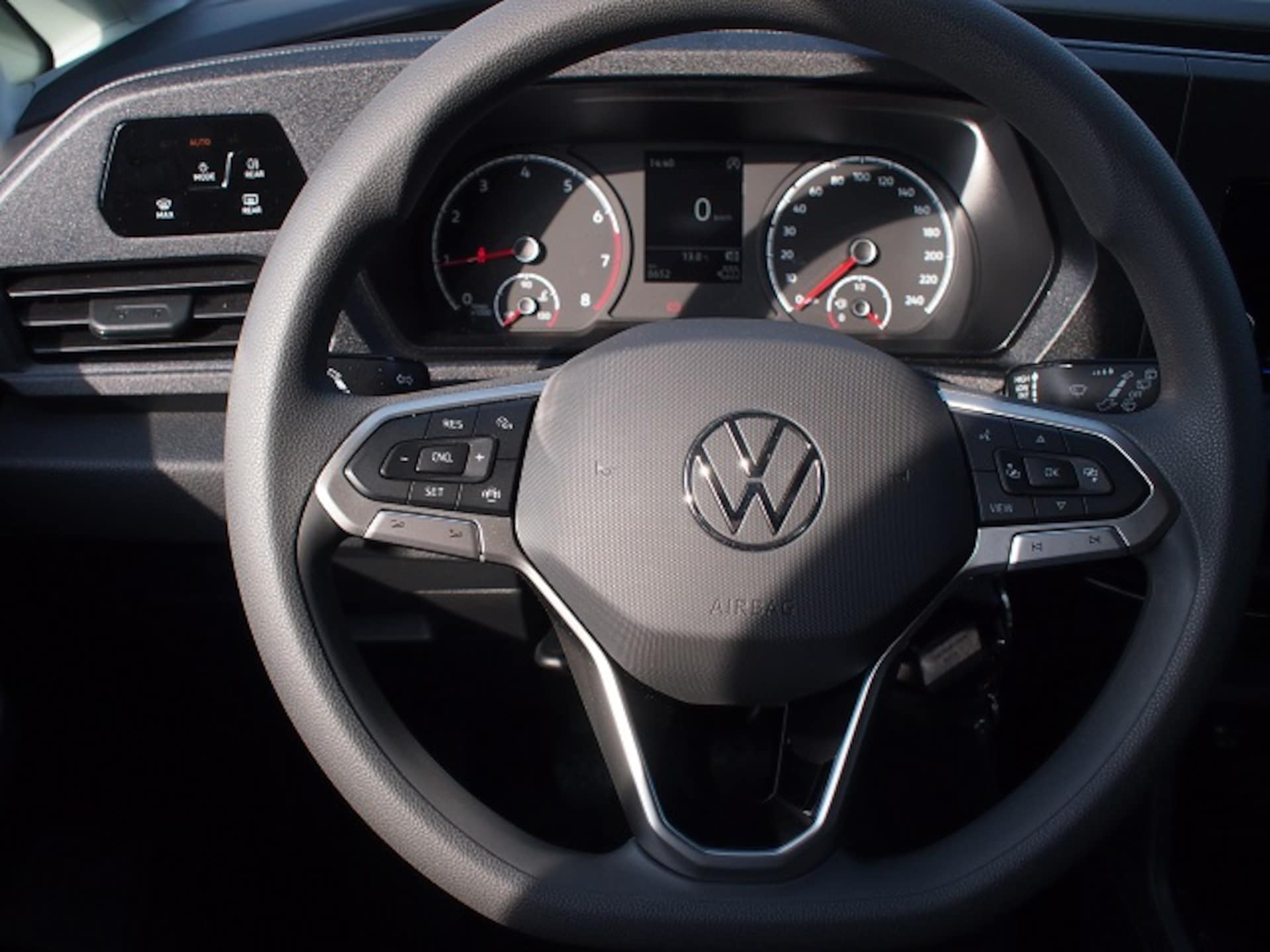 Volkswagen Caddy Basis-Modell