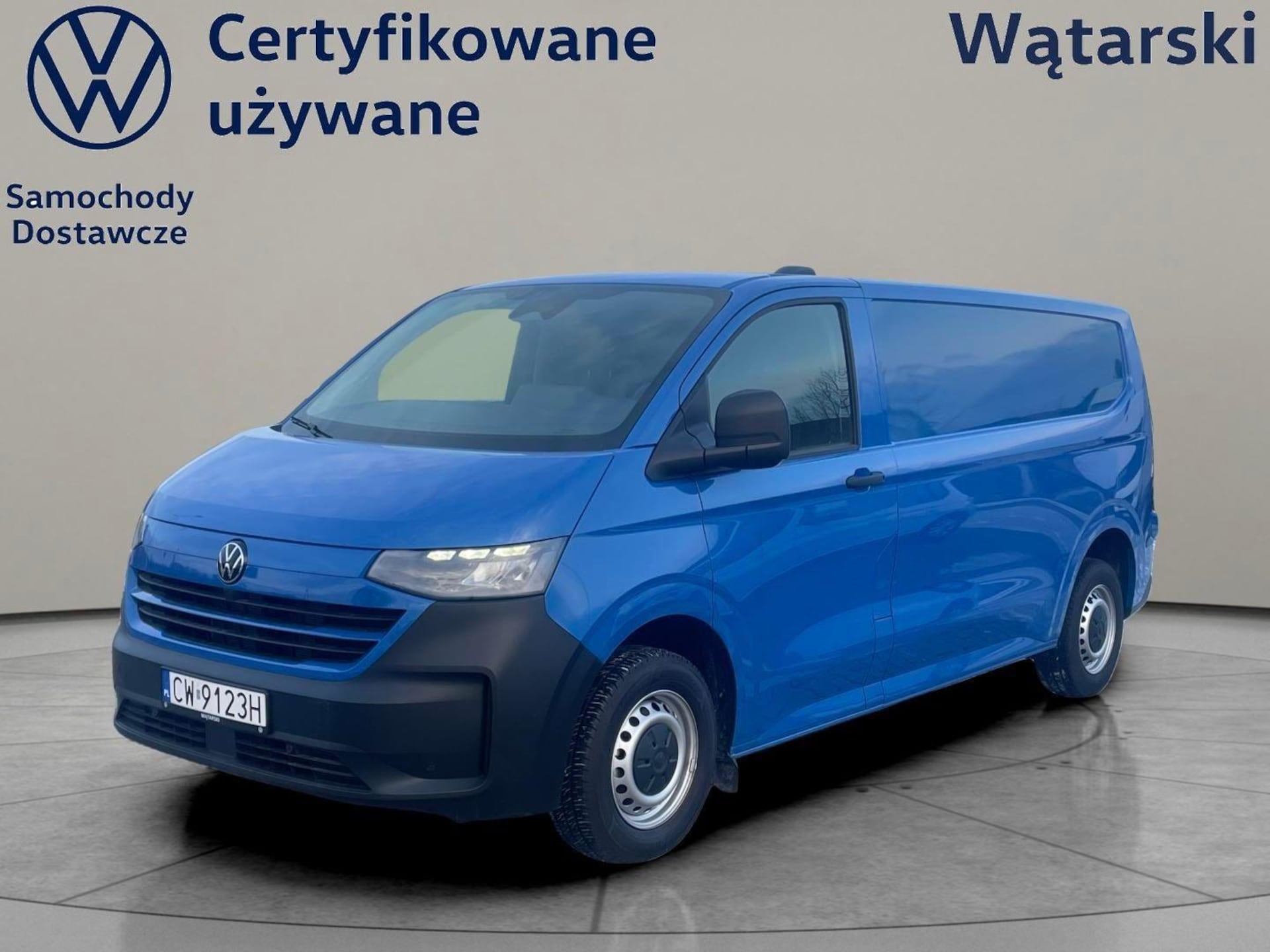 Volkswagen Transporter Furgon długi rozstaw osi