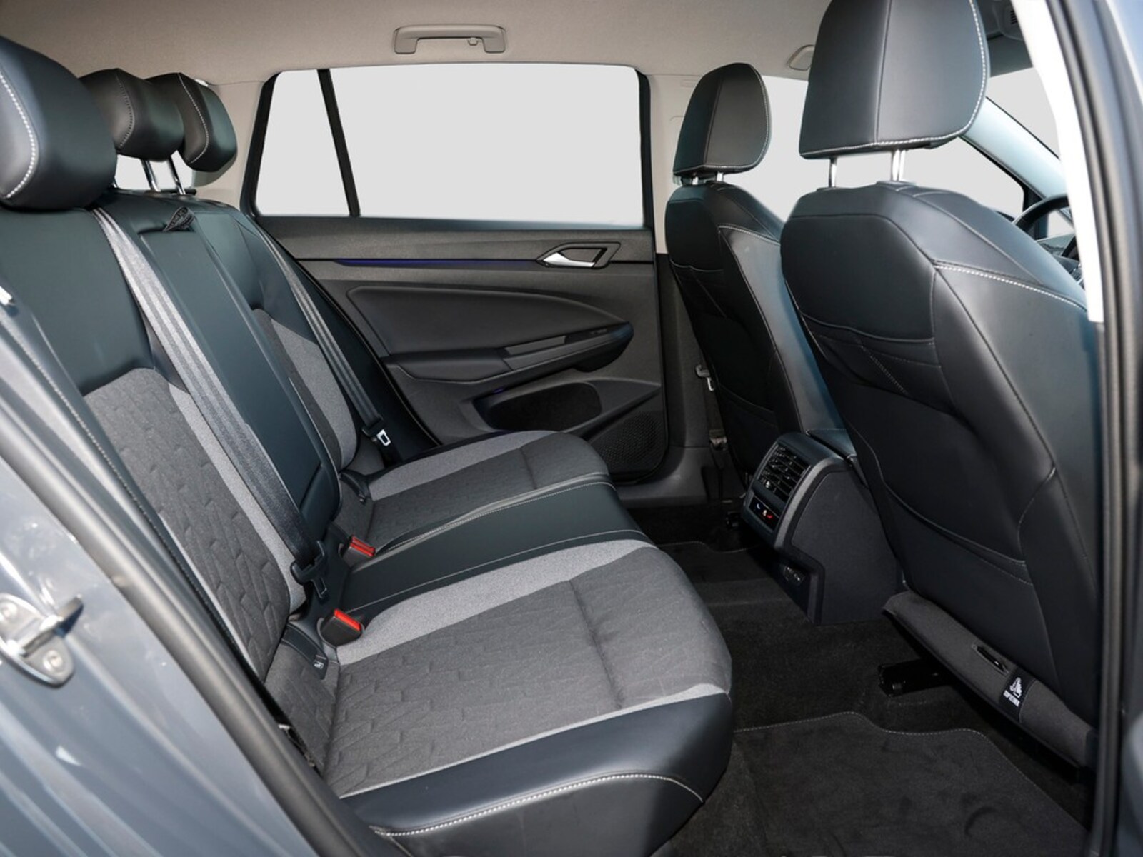 Volkswagen Golf Variant – Bild 11