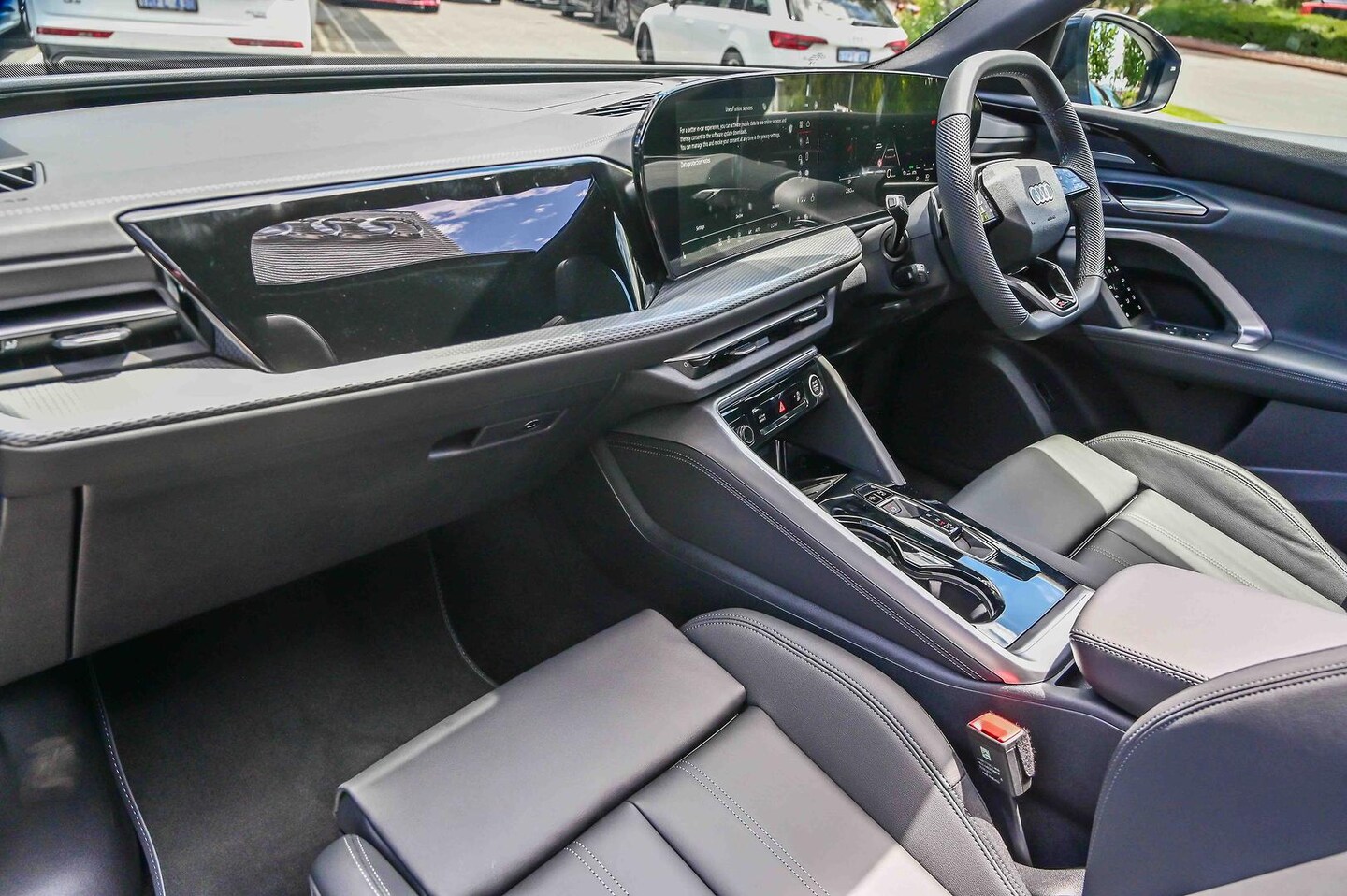 Image about Audi Q5 SUV TDI quattro 150 kW sport