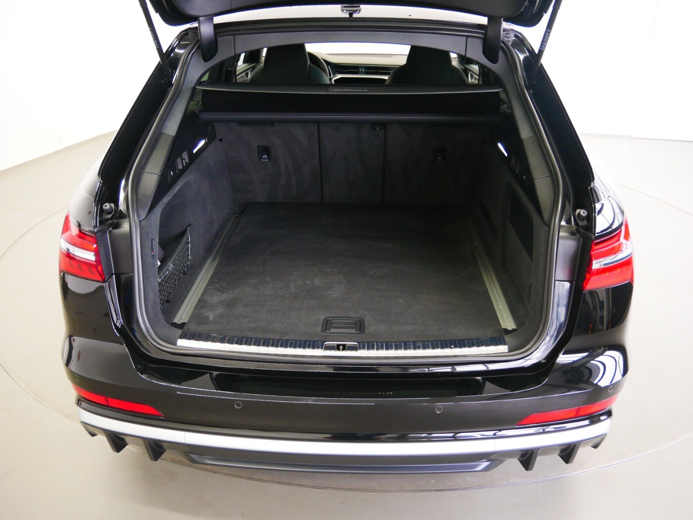 Image about Audi S6 Avant TDI quattro tiptronic