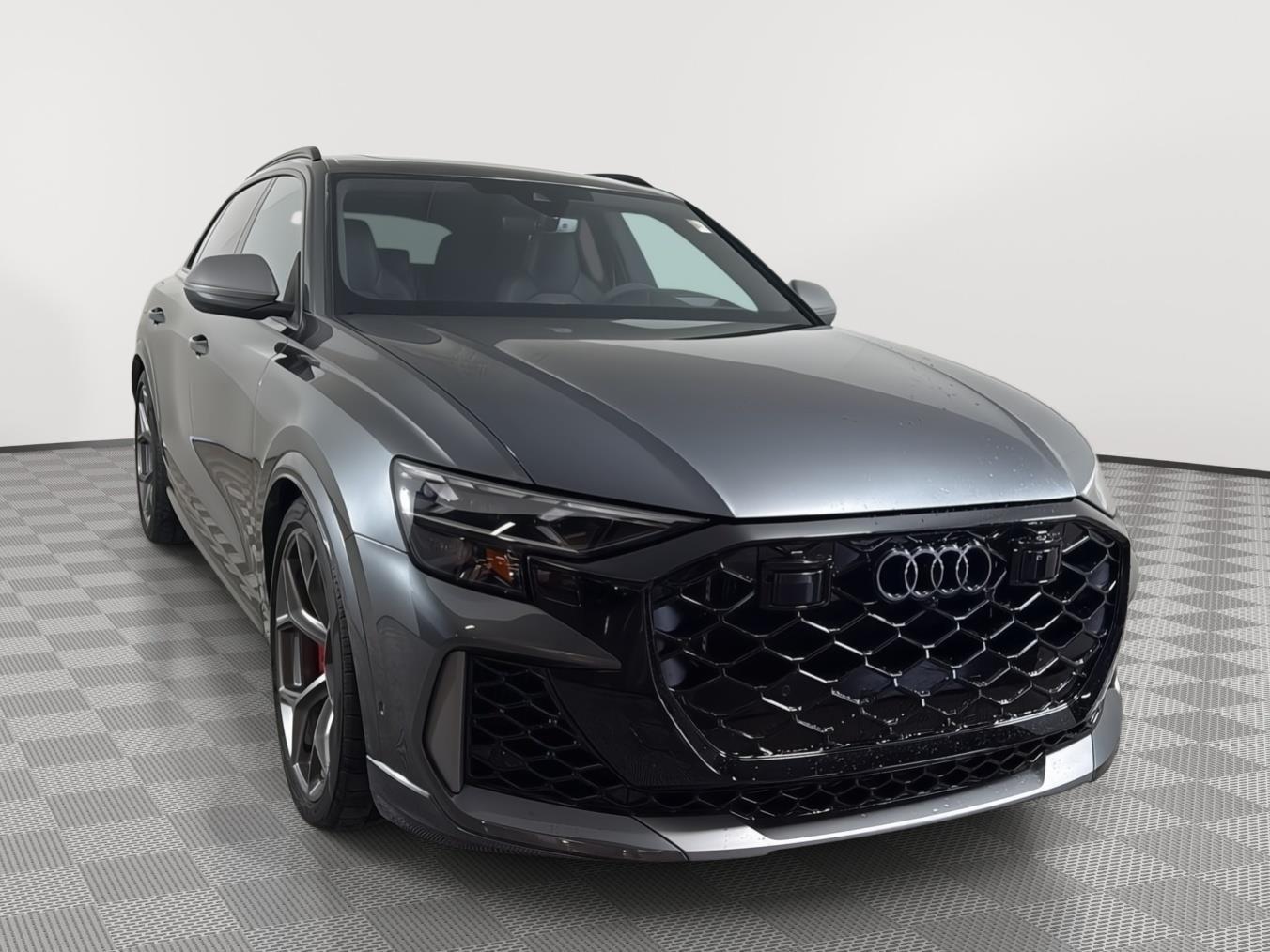 2025 Audi RS Q8 -'s photo