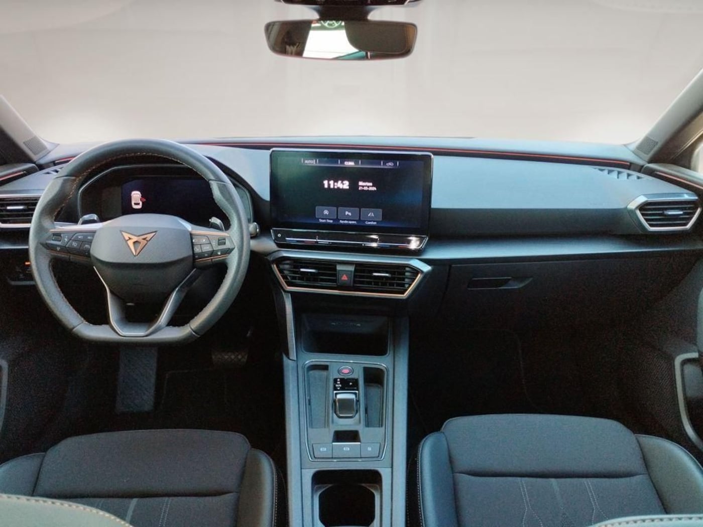 CUPRA Leon Sportstourer 1.5 eTSI Tech Edition DSG 110 kW (150 CV) — photo 4