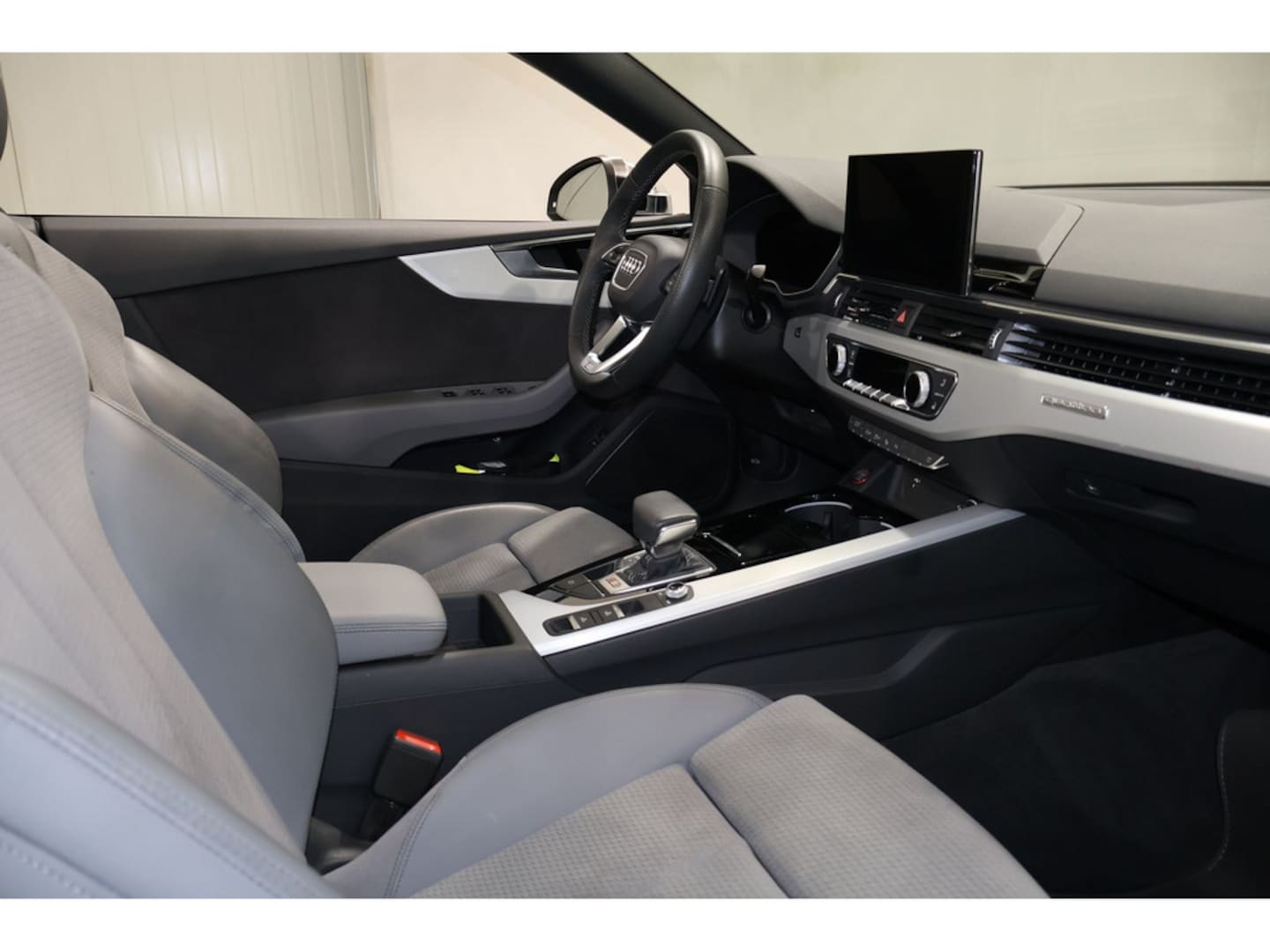 Bild über Audi S5 Cabriolet TFSI quattro tiptronic - für weitere Informationen kontaktieren Sie den Audi Partner