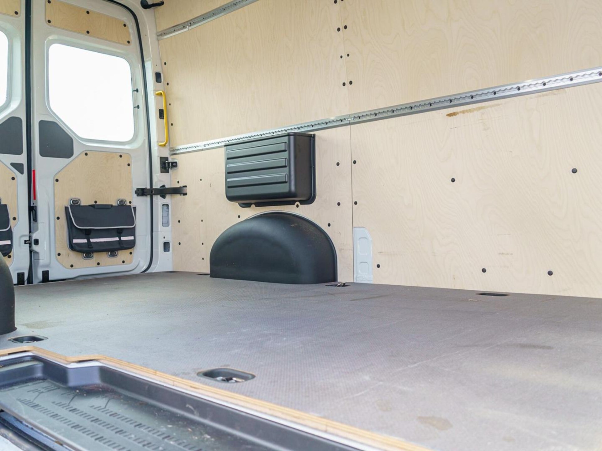 Volkswagen Crafter Kasten mittlerer Radstand