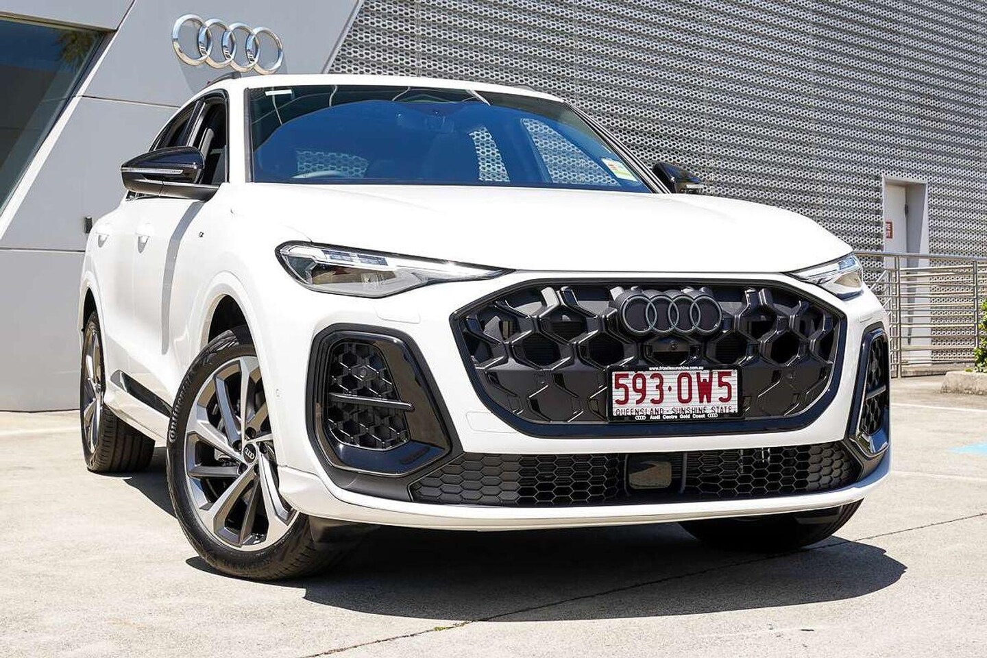 Image about Audi Q5 SUV TDI quattro 150 kW sport