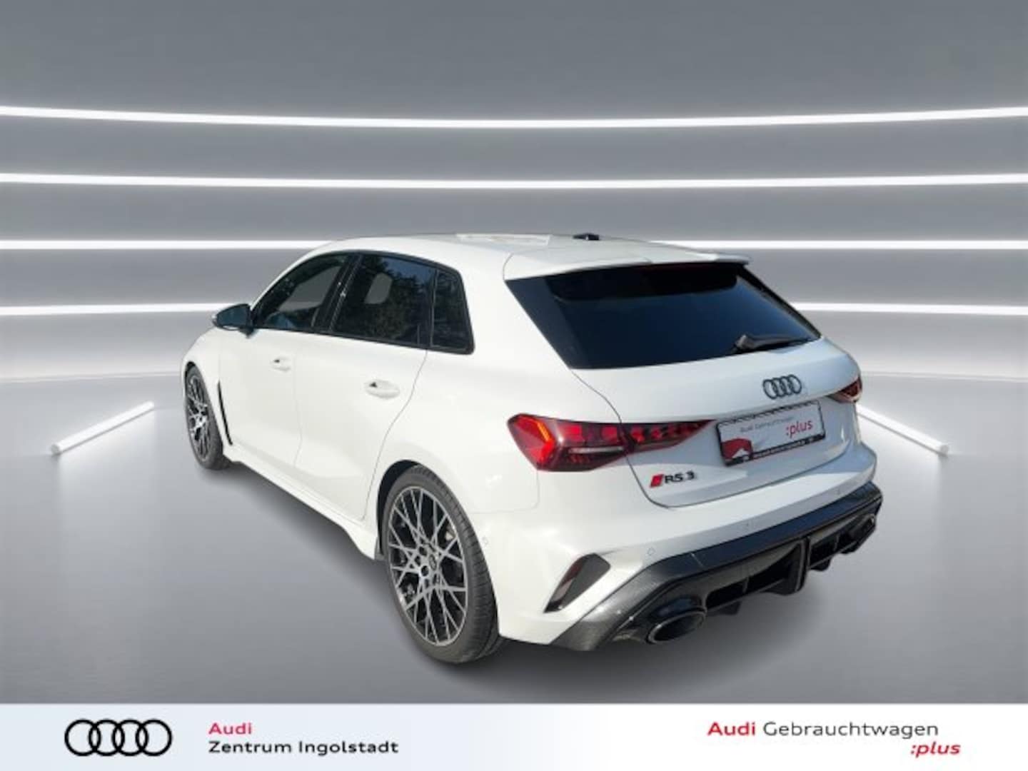 Bild über Audi RS 3 Sportback TFSI quattro S tronic - für weitere Informationen kontaktieren Sie den Audi Partner