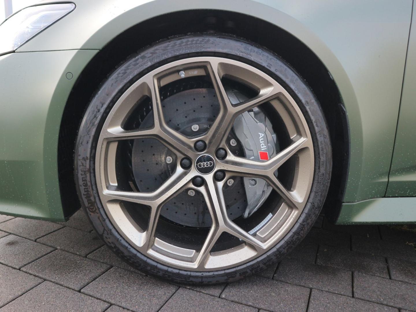 Image about Audi RS 6 Avant performance quattro tiptronic