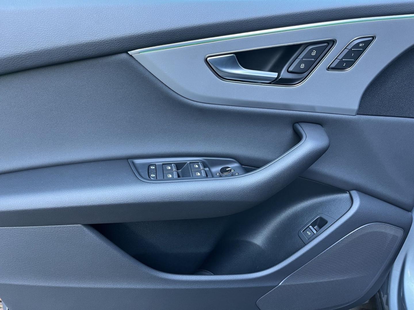 Image about Audi Q8 55 TFSI quattro tiptronic