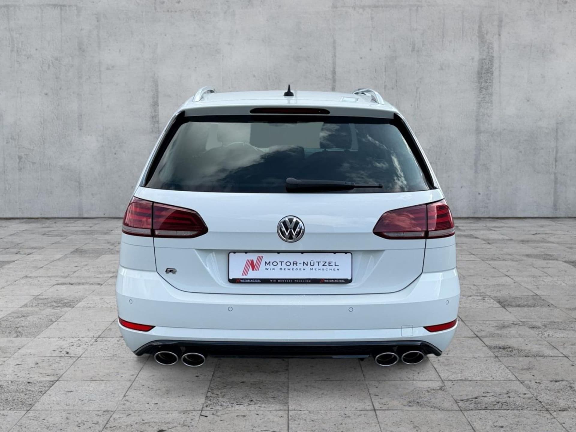 Volkswagen Golf Variant R