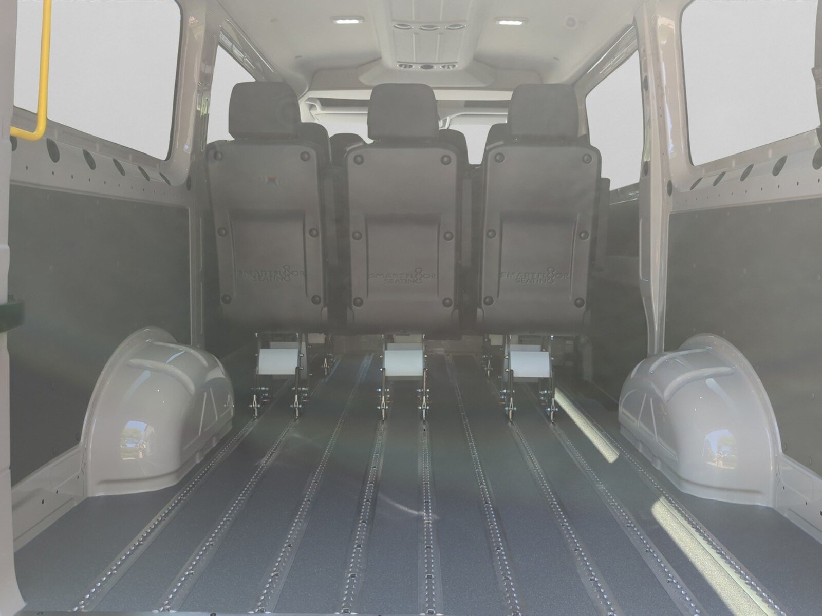 Volkswagen Crafter Kasten mittlerer Radstand – Bild 17