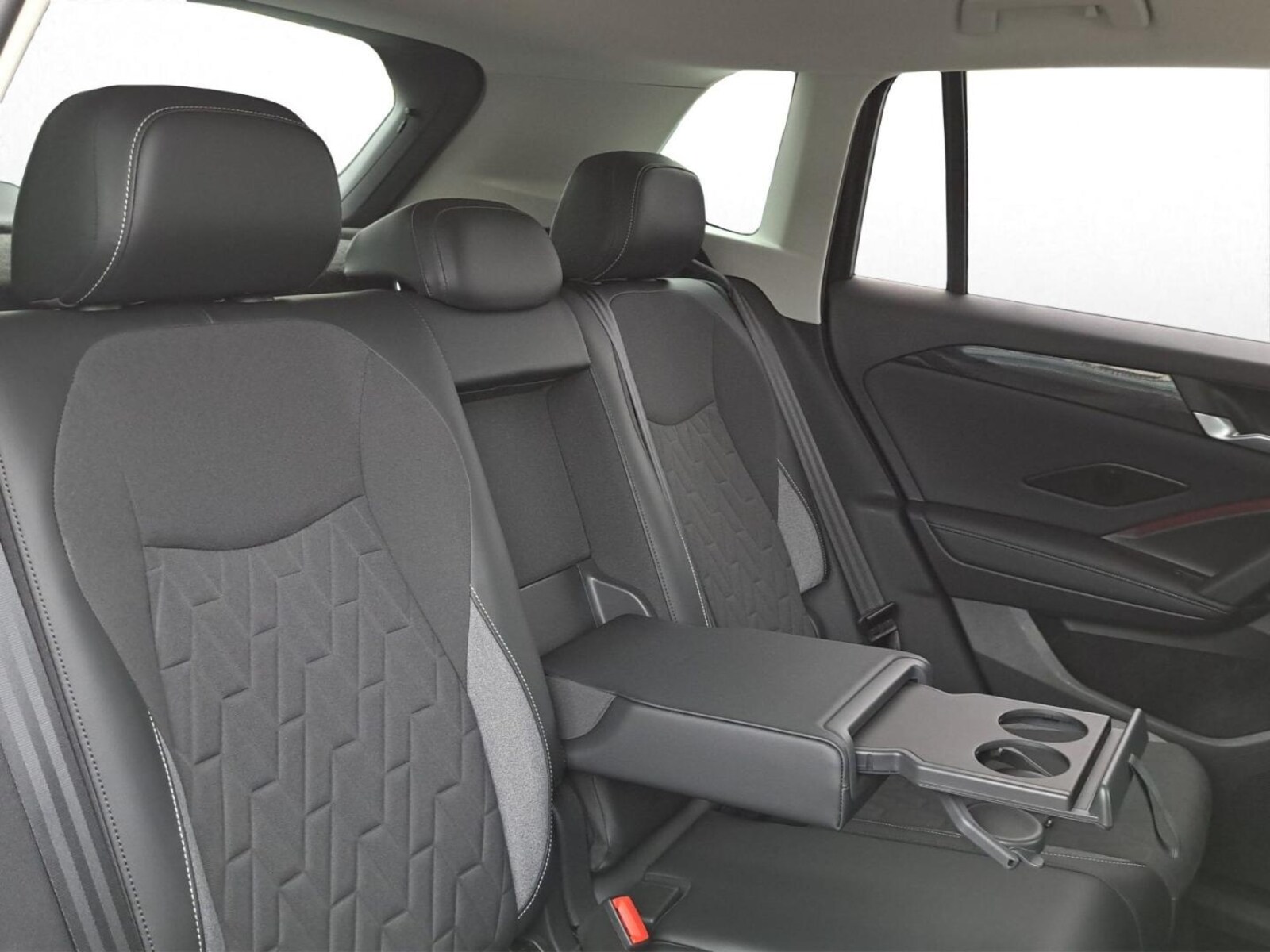 Volkswagen Tiguan – Bild 16