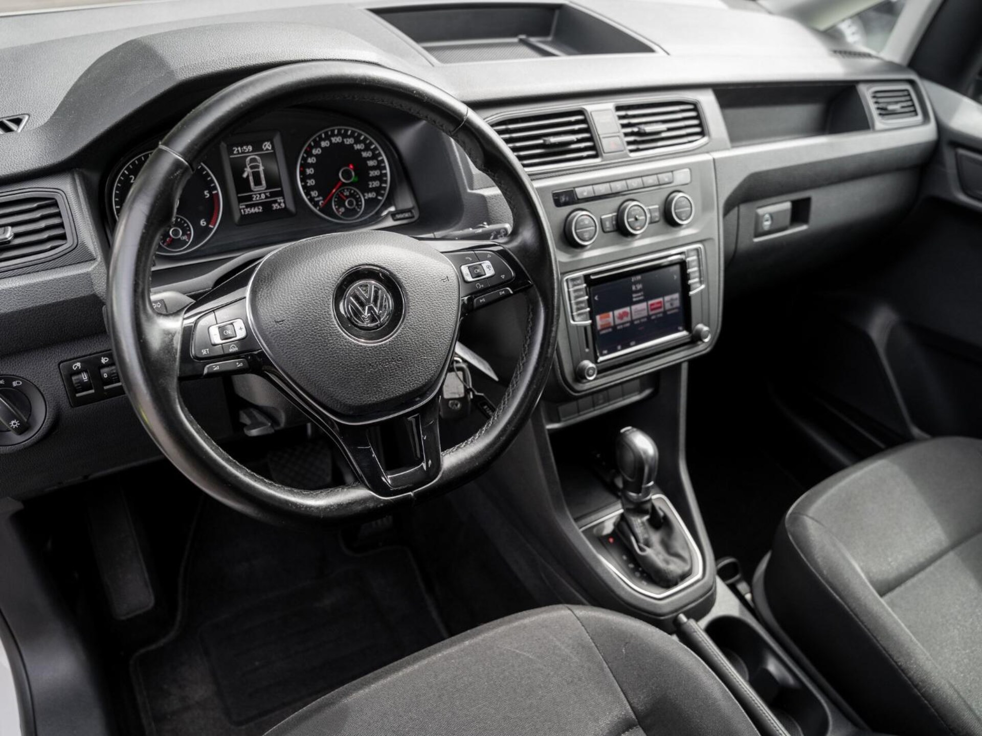 Volkswagen Caddy Maxi Kasten Basis-Modell
