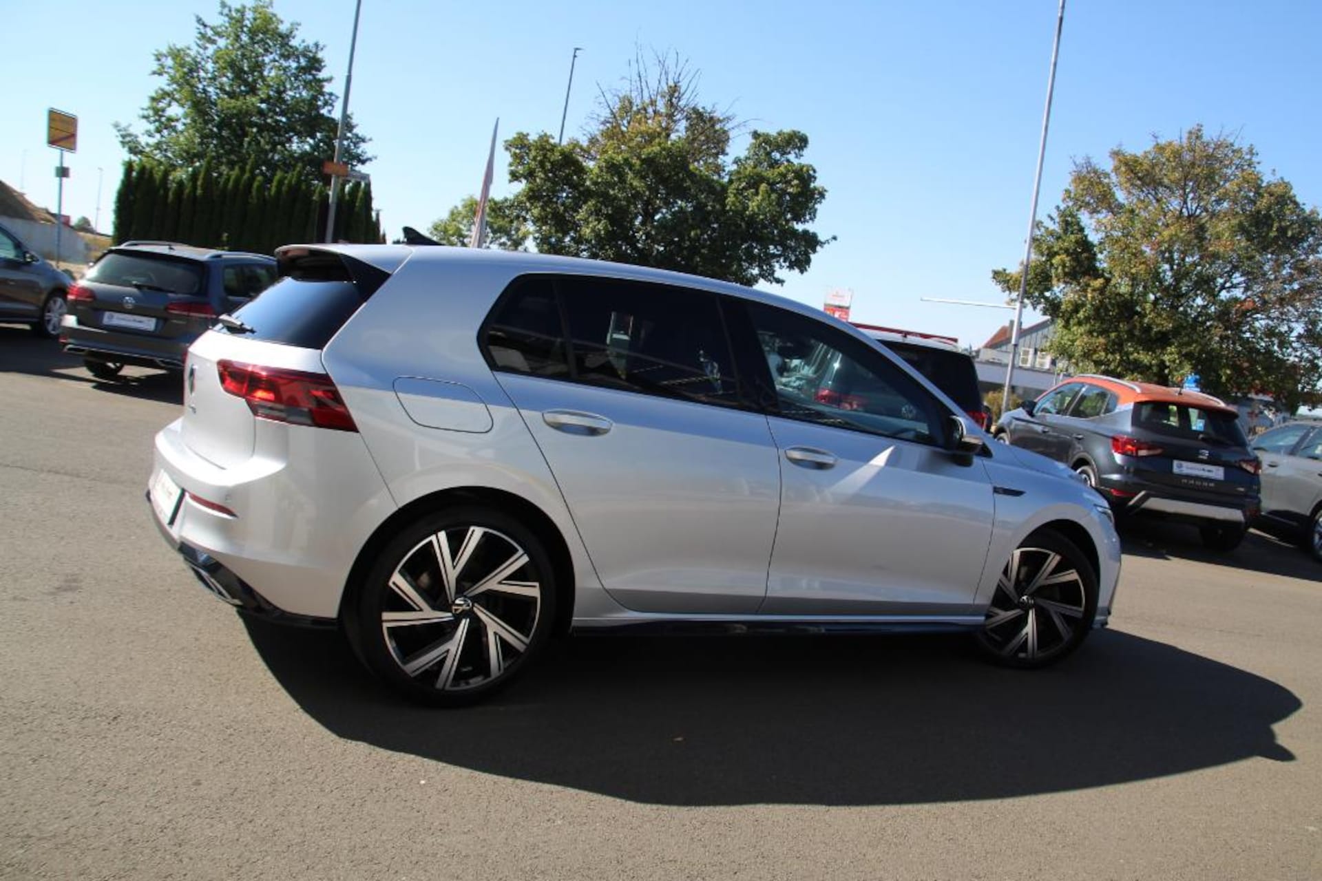 Volkswagen Golf R-Line