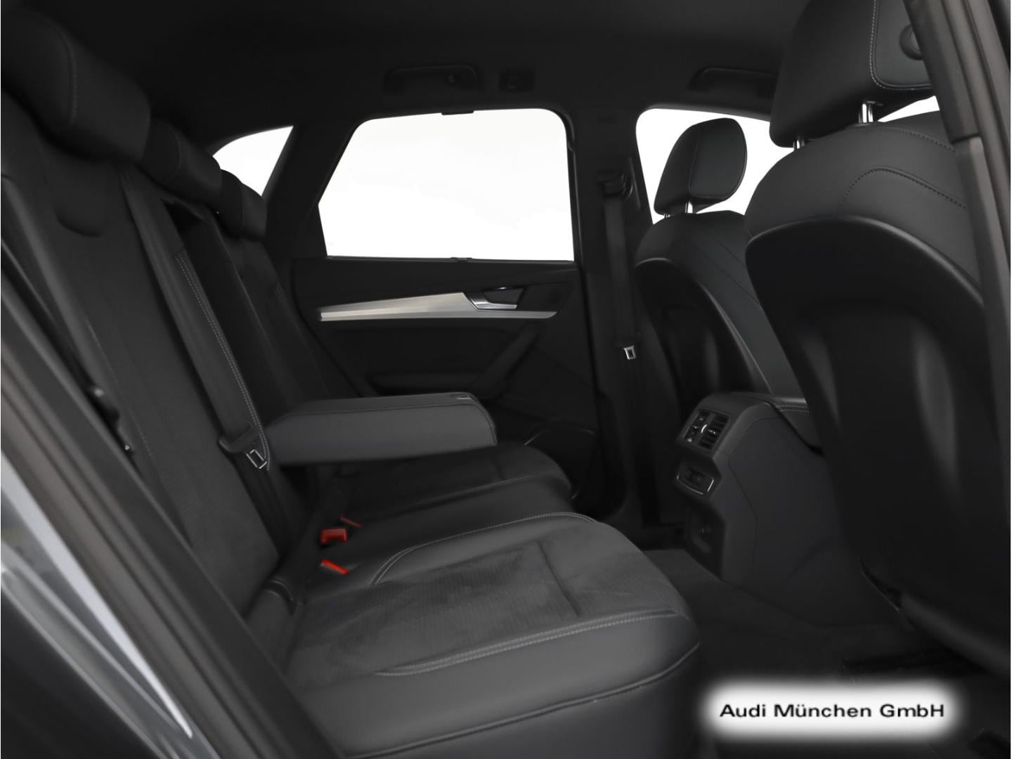 Bild über Audi Q5 40 TDI quattro S tronic - für weitere Informationen kontaktieren Sie den Audi Partner