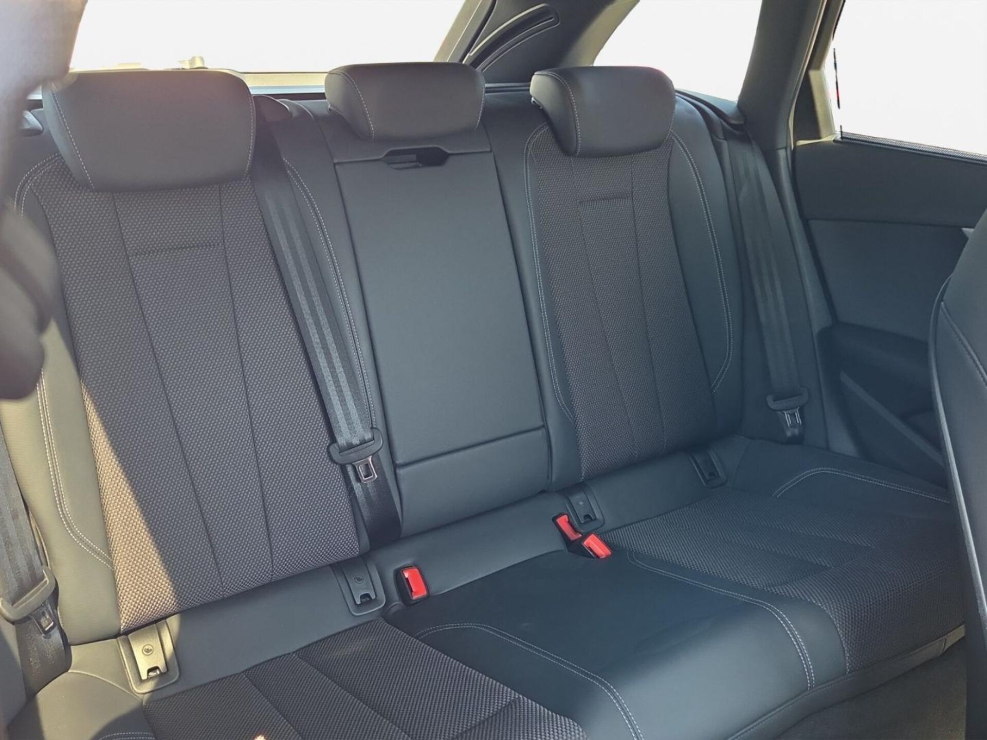 Audi A4 Avant S line