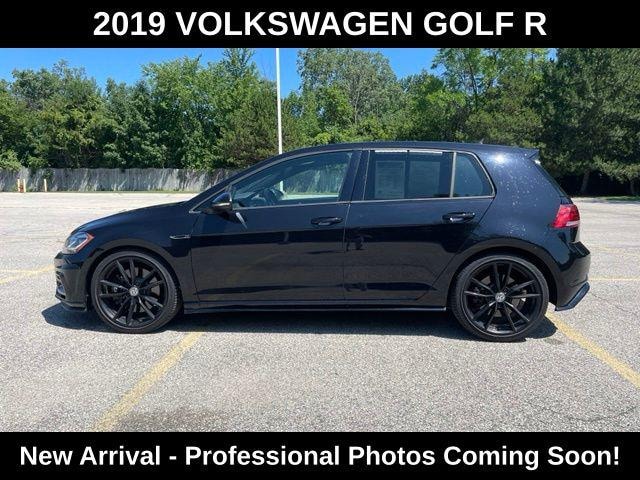 2019 Volkswagen Golf R