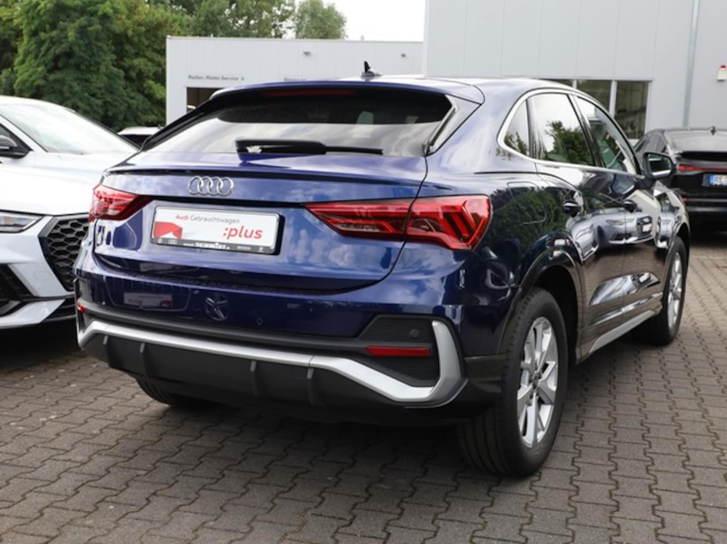 Bild über Audi Q3 Sportback S line 35 TFSI S tronic - für weitere Informationen kontaktieren Sie den Audi Partner