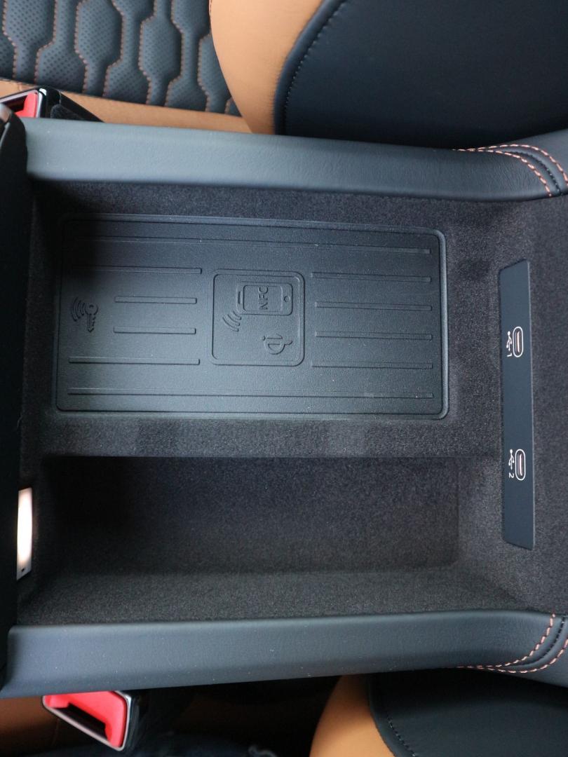 Image about Audi RS 6 Avant performance quattro tiptronic