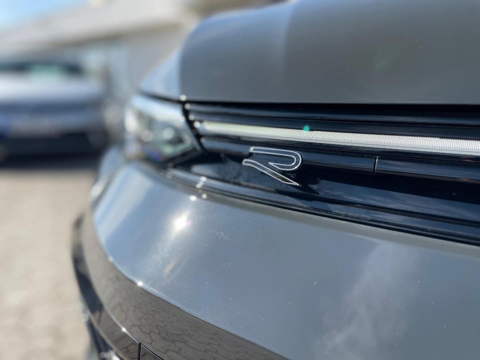 Volkswagen Golf R-Line